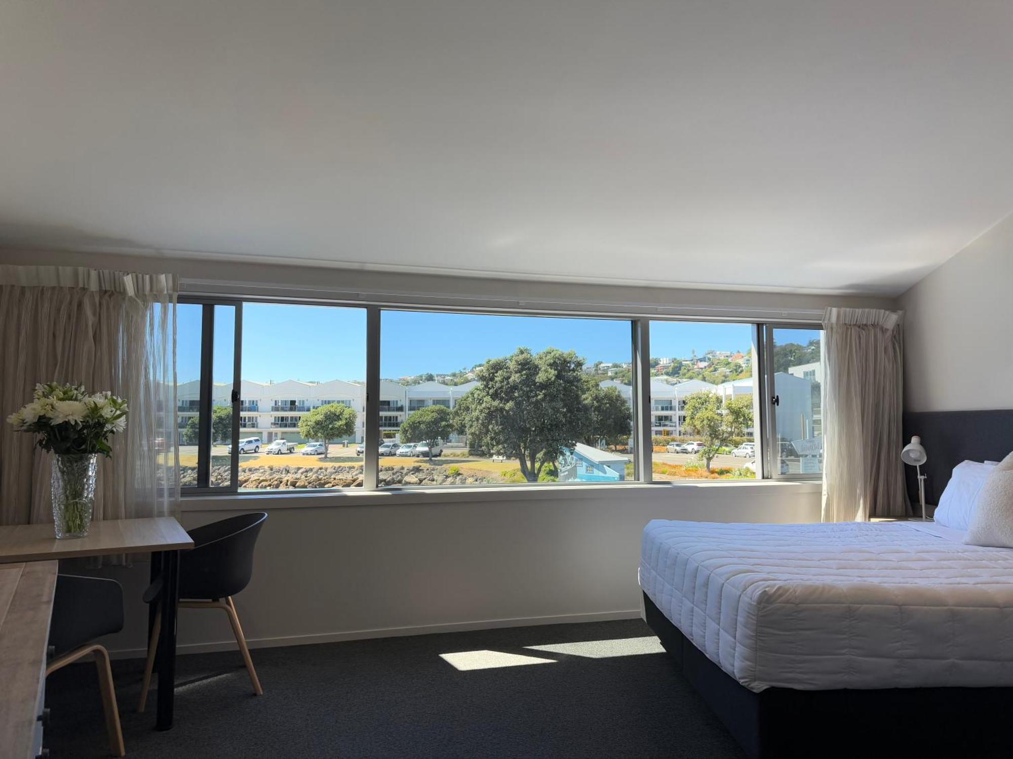 Bluewater Hotel Napier Exterior photo