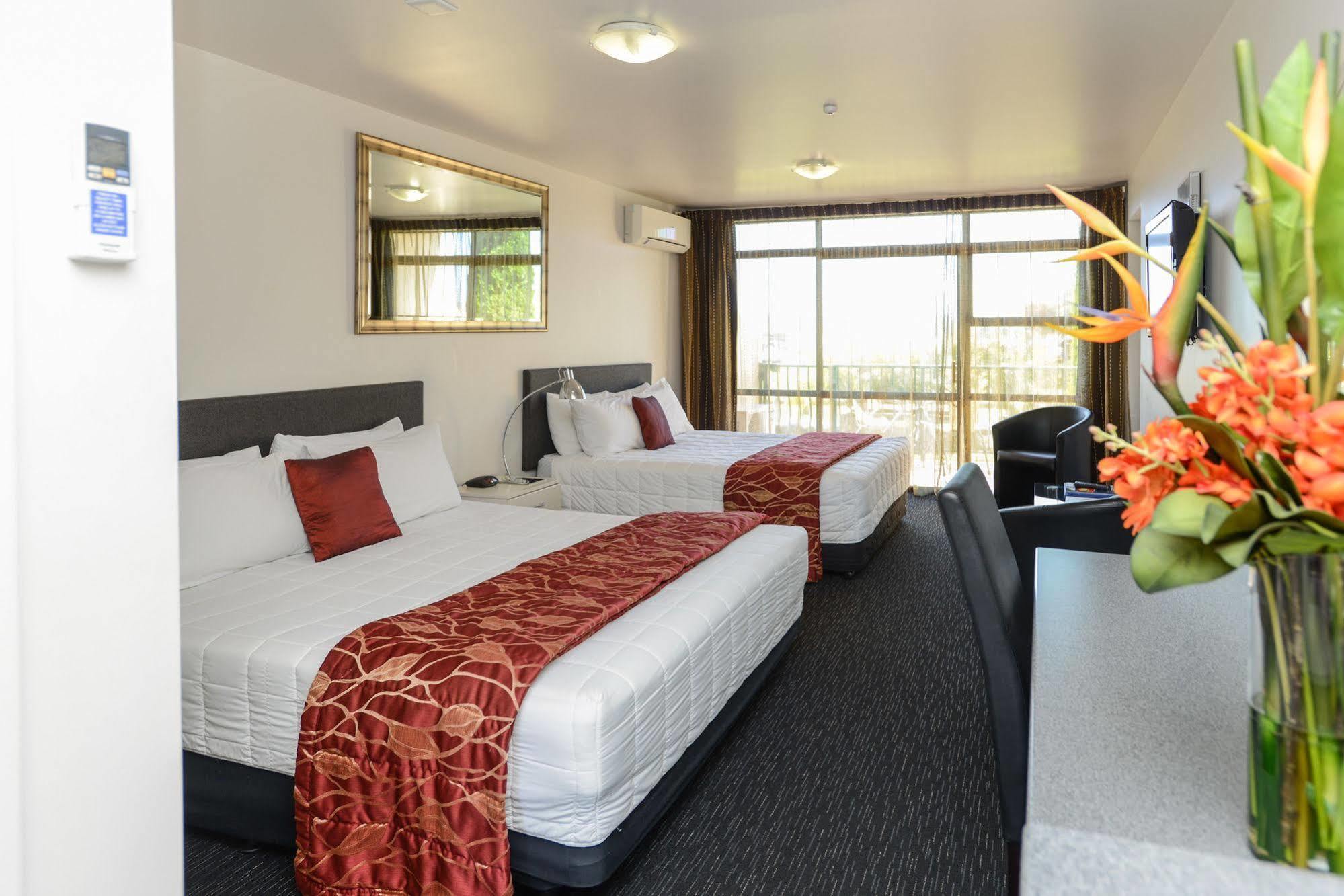 Bluewater Hotel Napier Exterior photo